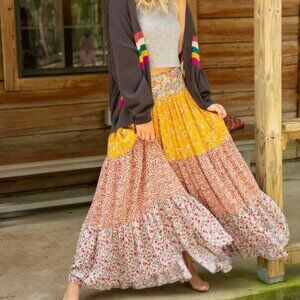 Natural Life Boho Floral Maxi Skirt Size XL Tiered Flowy Elastic Gold Red Beach
